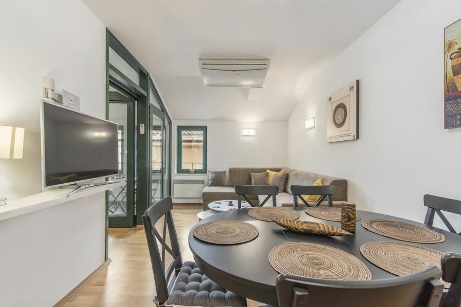 Novigrad Istria Apartment Matea מראה חיצוני תמונה